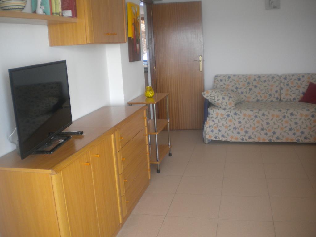 Apartamentos Los Pinos カルプ エクステリア 写真