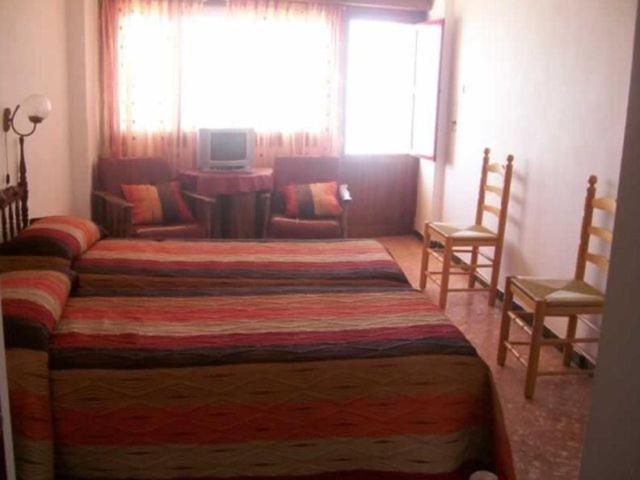 Apartamentos Los Pinos カルプ エクステリア 写真