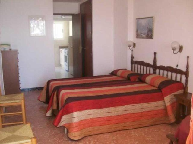 Apartamentos Los Pinos カルプ エクステリア 写真